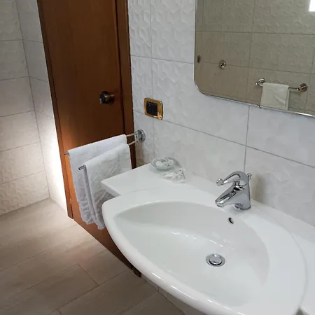 Regina Pollino 3*