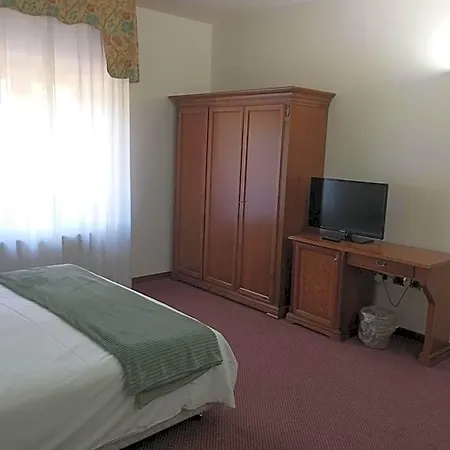 Otel Regina Pollino 3*