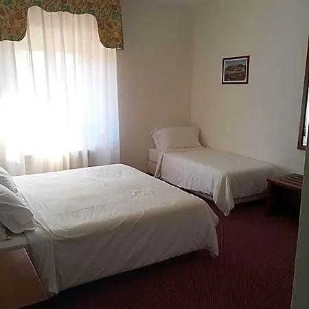 Regina Pollino Otel